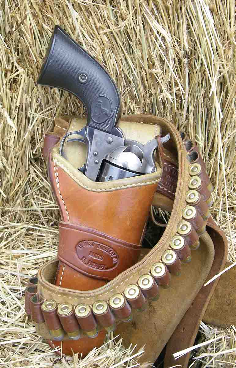 This El Paso Saddlery “Duke” outfit is a practical single-action rig.